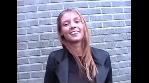 Fresh Vlaamse Stephanie wordt geneukt in een auto (Belgian Stephanie fucked in car total Movies