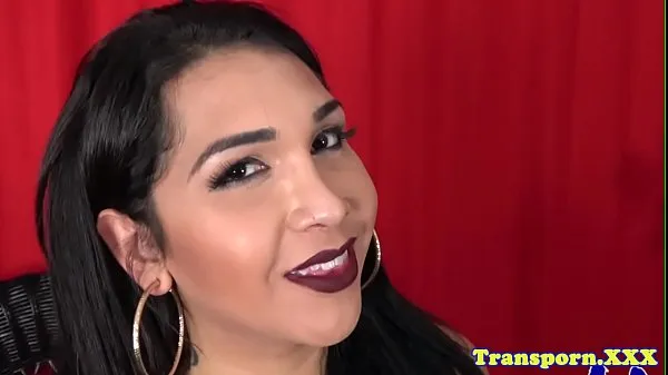 Νέες Bootylicious trans babe loves masturbating ταινίες