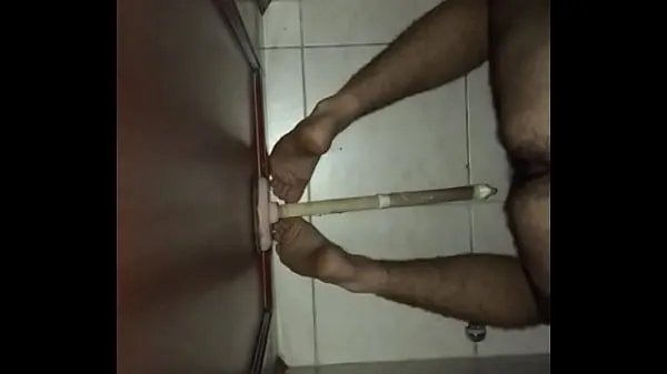 Tubo de gay levando êmbolo na bunda clipes novos