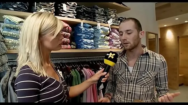 Nieuwe BEAUTIFUL WOMAN FUCKS AT SUPERDRY STORE BRUGES HORNY SHOP films in totaal