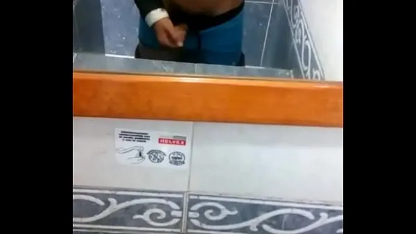 Joven se graba en hotel películas en total nuevas