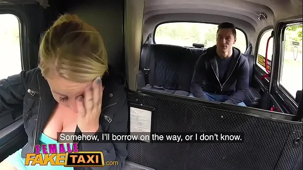 Nouveaux Faux Taxi Femme chaude blonde suce et baise une bite tchèque en taxi films au total