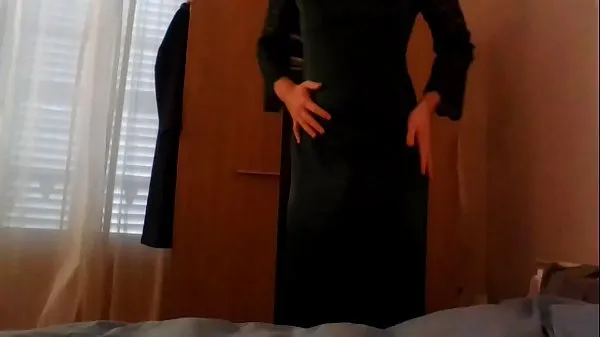 Összesen Sexy crossdresser stealing roommate prom dress friss film