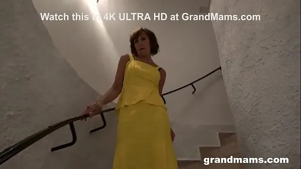 Fresh Granny Sprinkled at a Sex Club total Movies