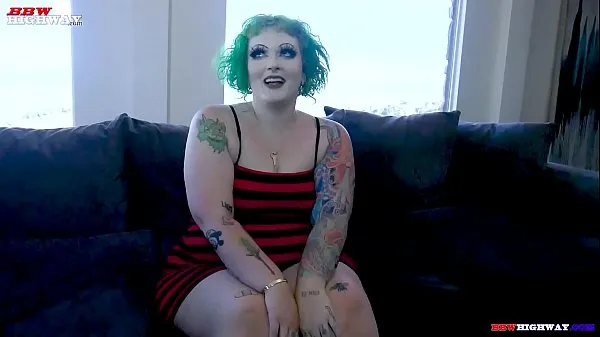 Fresh big butt Goth Pawg Vicky Vixen debuts on total Movies