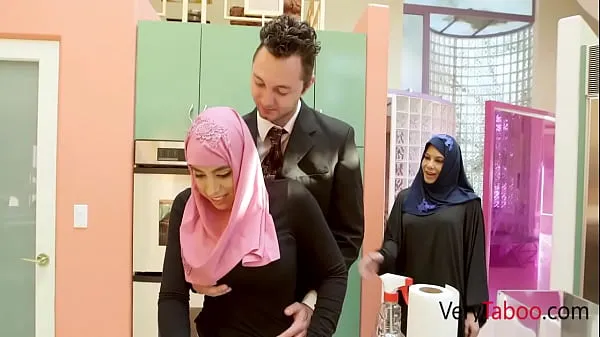 Fresh My Repressed StepDaughter In Hijab Gets Some Cock total Movies
