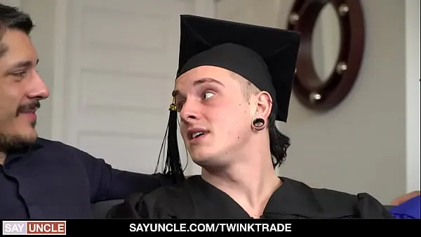 Celkový počet nových filmov: Stepdads Beau Reed And Rocky Vallart Throw Big Celebration For Their Horny Twink Stepsons Graduation