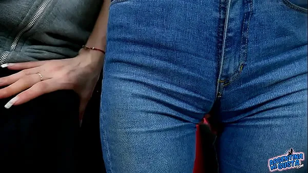 Celkový počet nových filmů: Incredible Cameltoe and Ass on Skinny Busty Babe in Tight Jeans