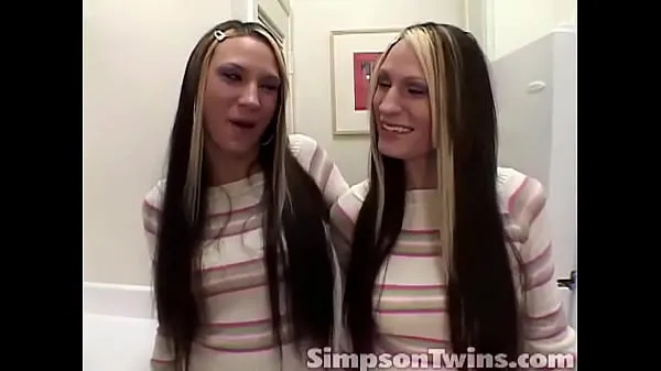 Total de Simpson Twins na cozinha e dedilhando filmes recentes