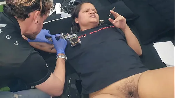 Fresh My wife offers to Tattoo Pervert her pussy in exchange for the tattoo. German Tattoo Artist - Gatopg2019 total Movies