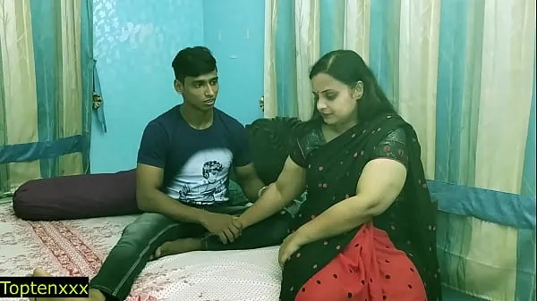 新鲜的 印度青少年男孩在家里偷偷地操他性感的辣哥！！ 最好的印度青少年性行为 部电影
