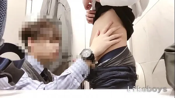 총 영화 Submissions] Sex Submissions in the Bathroom with Mouth Man Daisuke! Part 2! This time, he's in the sucking position and the camera is all set 신선