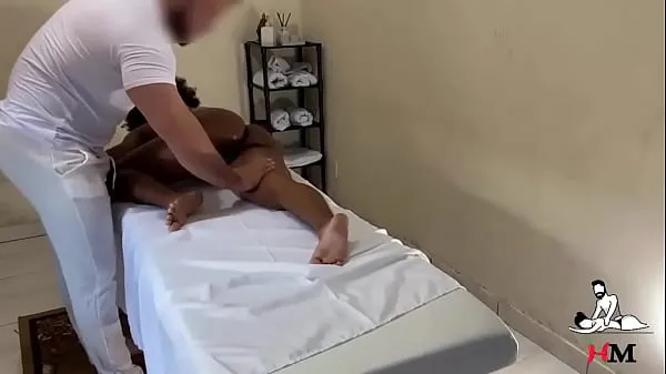 Świeże Masseur films hidden hot black woman during massage filmy ogółem