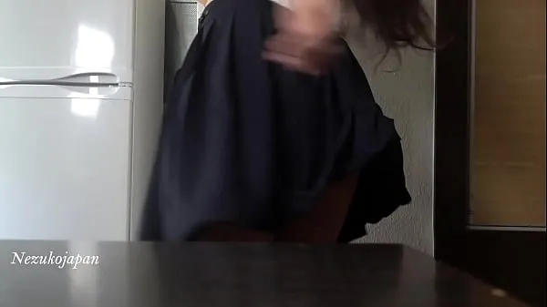 Japanese girl came from school and masturbated on the table Jumlah Filem baharu