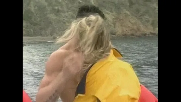 Sexo en un barco con la tetona Farrah películas en total nuevas