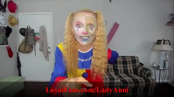 Ferske The lady is now a psychotic clown called Psycho Anni filmer totalt