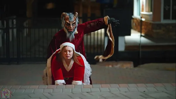 총 영화 Krampus " A Whoreful Christmas" Featuring Mia Dior 신선