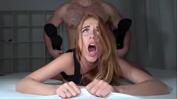 Nieuwe SHE DIDN'T EXPECT THIS - Redhead College Babe DESTROYED By Big Cock Muscular Bull - HOLLY MOLLY films in totaal