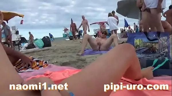 Nya girl masturbate on beach filmer totalt