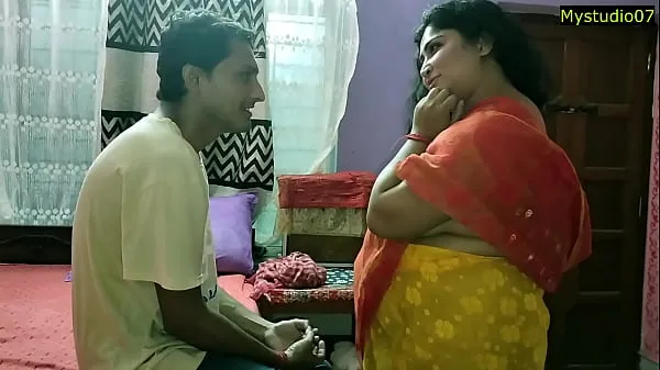 Nouveaux Desi Belle Bhabhi Sexe Chaud! Hindi Web Series Sexe films au total