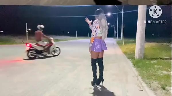 Ferske BIKER FUCKING WHORE ON THE STREET filmer totalt