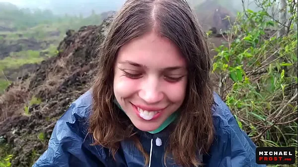 Fresh The Riskiest Public Blowjob In The World On Top Of An Active Bali Volcano - POV total Movies
