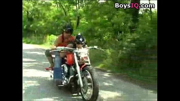 Yeni Driving with her is dangerous, better stop the motorcycle and fuck her! - sex video toplam Film