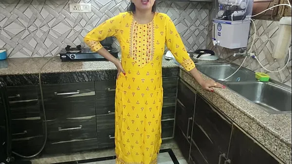 Desi bhabhi was washing dishes in kitchen then her brother in law came and said bhabhi aapka chut chahiye kya dogi hindi audio total Film baru