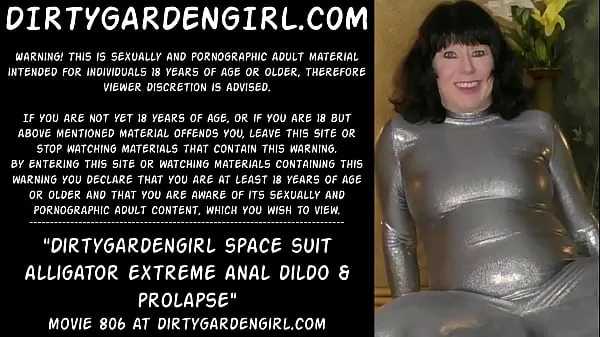 총 영화 Dirtygardengirl space suit alligator extreme anal dildo & prolapse 신선