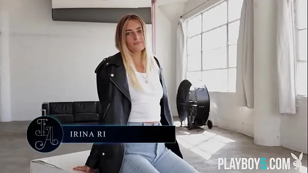 Celkový počet nových filmov: Petite blonde teen babe from the Ukraine named Irina Ri is super HOT